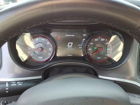Used 2022 Dodge Charger SXT w/ Blacktop Package image 18