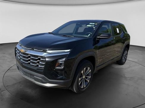 Used 2026 Chevrolet Equinox LT FWD image 6