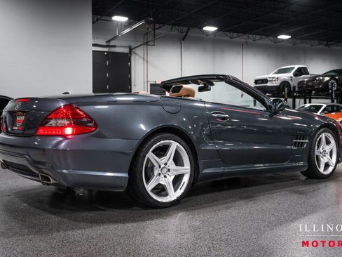 Used 2011 Mercedes-Benz SL 550 image 5