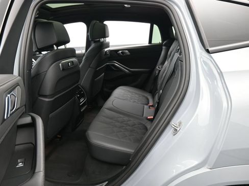 Used 2026 BMW X6 xDrive40i AWD/4WD image 39
