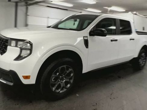 Used 2025 Ford Maverick XLT FWD image 4