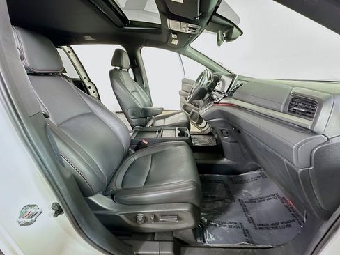 Used 2025 Honda Odyssey Sport-L image 12