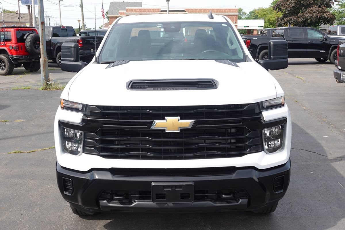 Used 2025 Chevrolet Silverado 2500 W/T AWD/4WD image 6