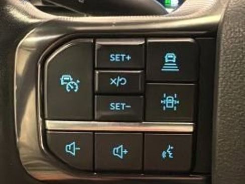 Used 2021 Ford F150 Platinum w/ Equipment Group 701A High AWD/4WD image 17