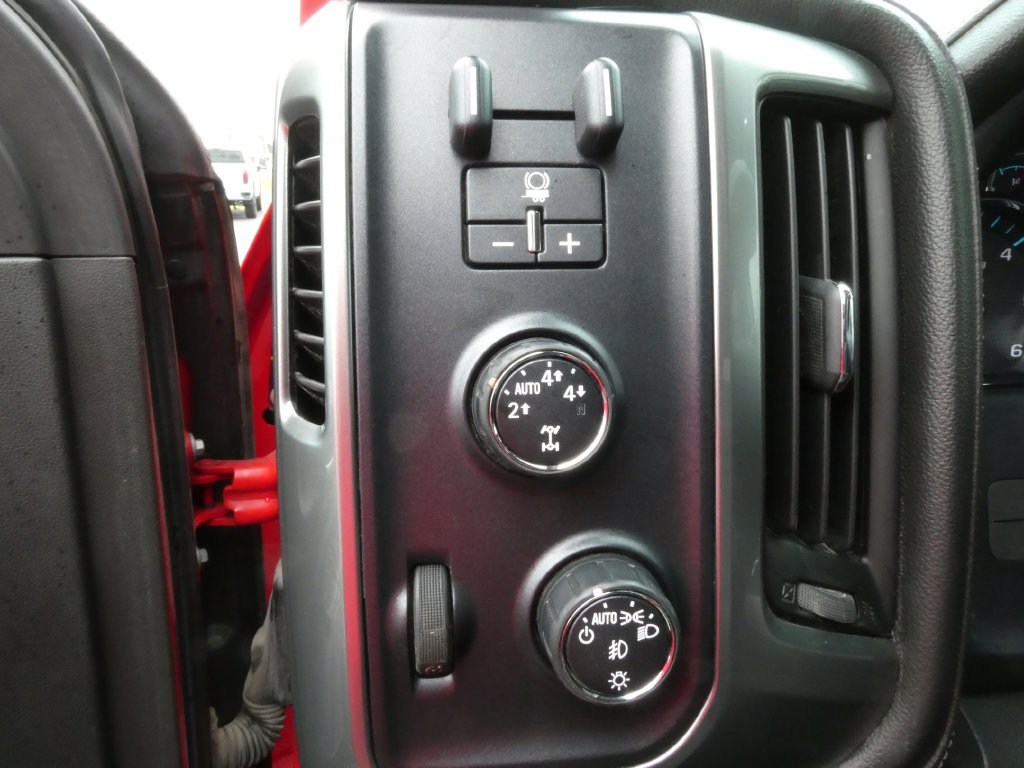 Used 2016 Chevrolet Silverado 1500 LTZ Z71 w/ LTZ Plus Package AWD/4WD image 25