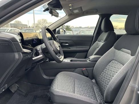 New 2026 Nissan Kicks SV w/ Illumination Package FWD image 16