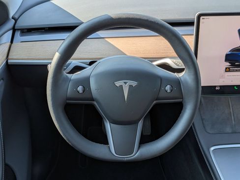 Used 2023 Tesla Model Y Long Range AWD/4WD image 29