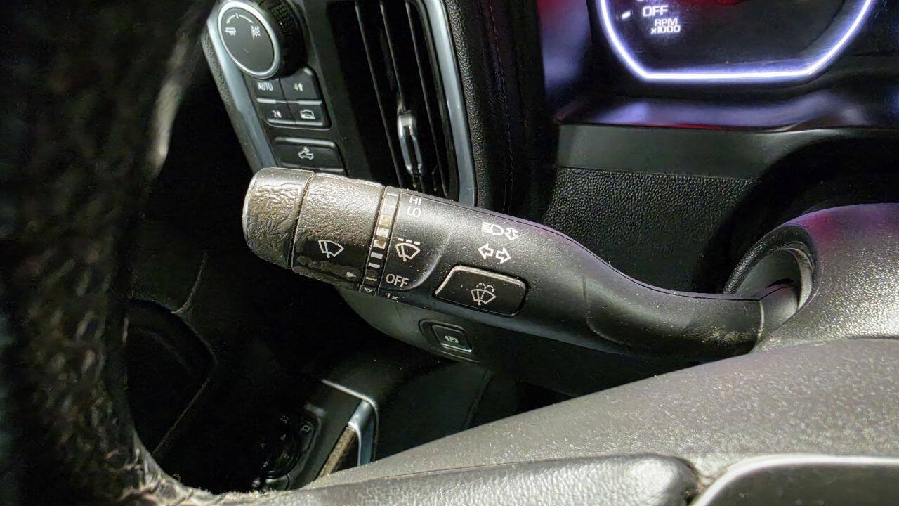 Used 2019 Chevrolet Silverado 1500 LT w/ All-Star Edition AWD/4WD image 27