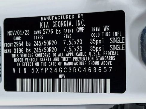 Certified 2024 Kia Telluride EX w/ EX Captain's Chair Package FWD image 35