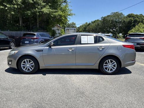 Used 2012 Kia Optima LX FWD image 3