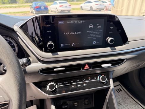 Used 2021 Hyundai Sonata SE FWD image 13