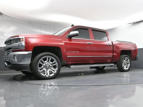 Used 2018 Chevrolet Silverado 1500 LTZ image 22