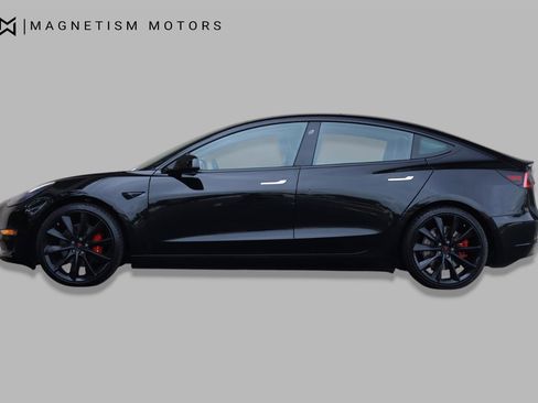 Used 2018 Tesla Model 3 Long Range RWD image 3