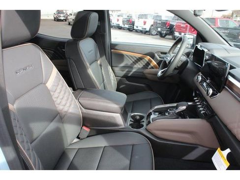 New 2026 GMC Canyon Denali AWD/4WD image 28