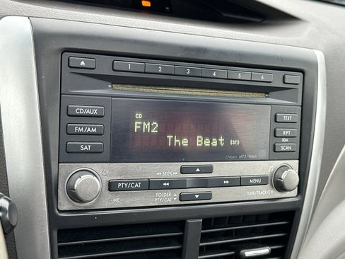 Used 2010 Subaru Forester 2.5X Premium image 18