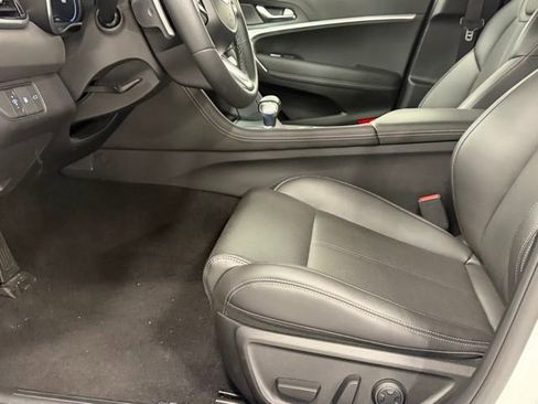 Used 2026 Genesis G70 2.5T image 11