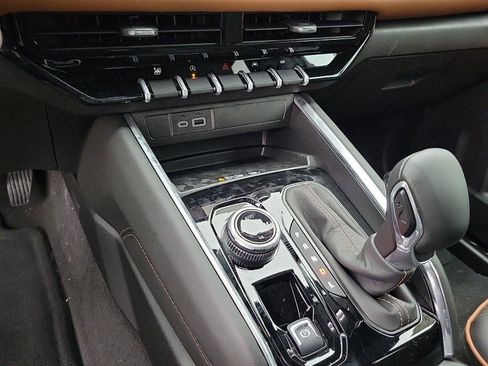 New 2026 GMC Canyon AT4 w/ AT4 Premium Package image 27