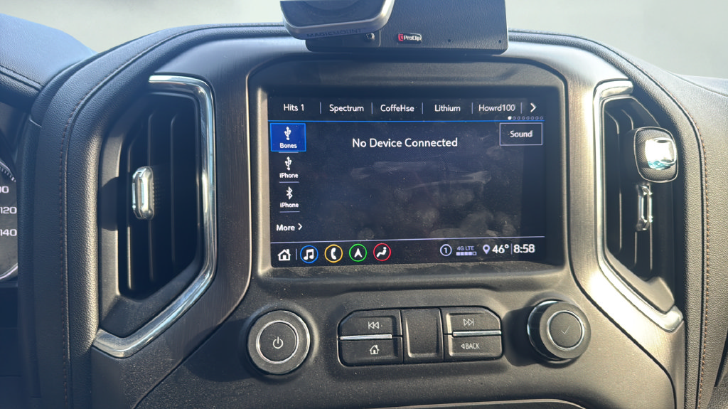 Used 2020 GMC Sierra 1500 AT4 w/ AT4 Premium Package AWD/4WD image 17