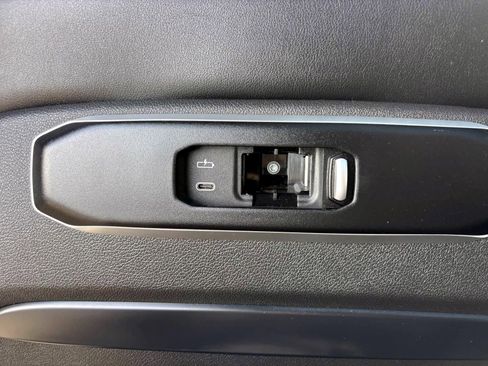 Used 2023 BMW X7 xDrive40i w/ M Sport Package image 33