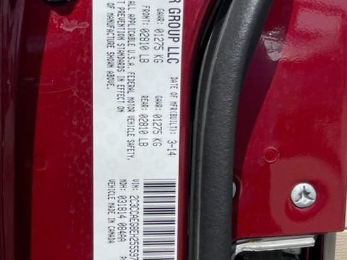 Used 2014 Chrysler 300 C w/ Beats Audio Group RWD image 31
