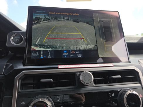 New 2026 Toyota 4Runner Limited AWD/4WD image 32