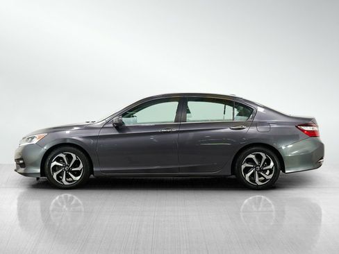Used 2016 Honda Accord EX image 2