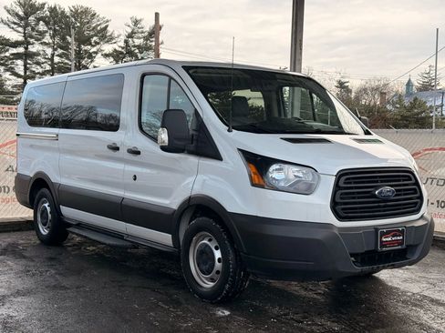 Used 2019 Ford Transit 150 XL image 6