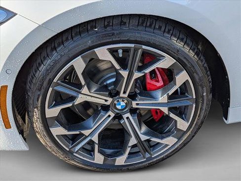 Used 2026 BMW M440i Convertible w/ Premium Package image 9