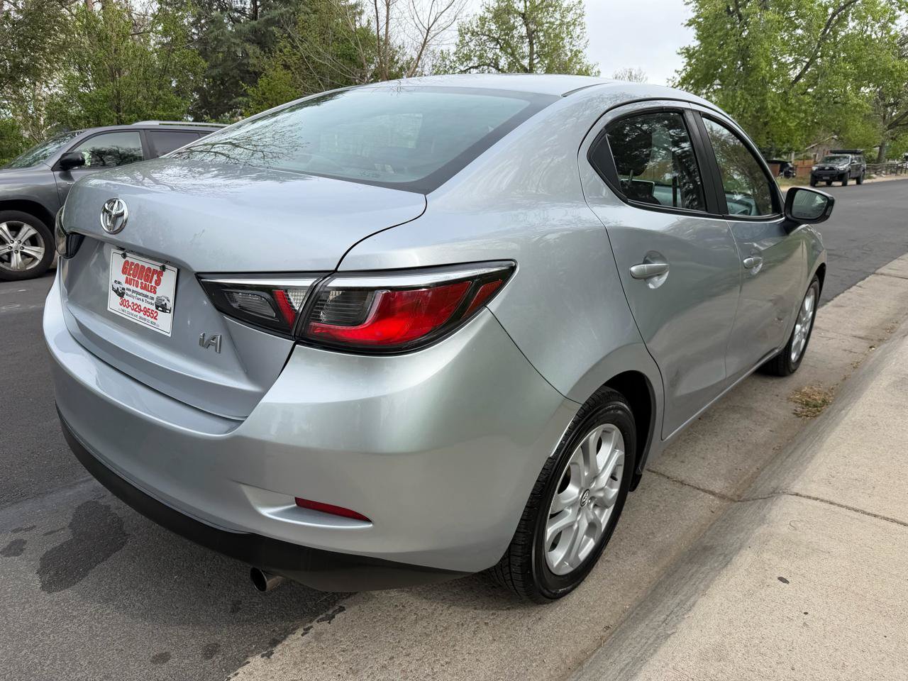 Used 2017 Toyota Yaris iA FWD image 5