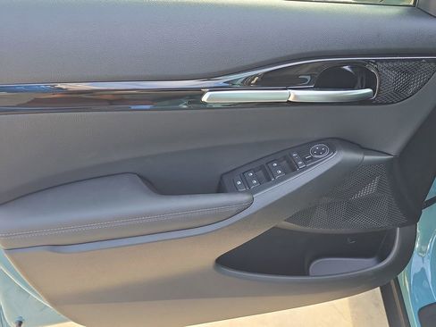 New 2026 Kia Seltos EX FWD image 17