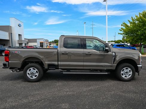 New 2026 Ford F350 XLT w/ XLT Premium Package AWD/4WD image 3