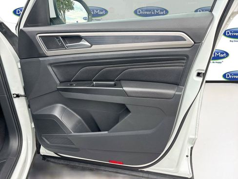 Used 2020 Volkswagen Atlas Cross Sport SEL FWD image 28