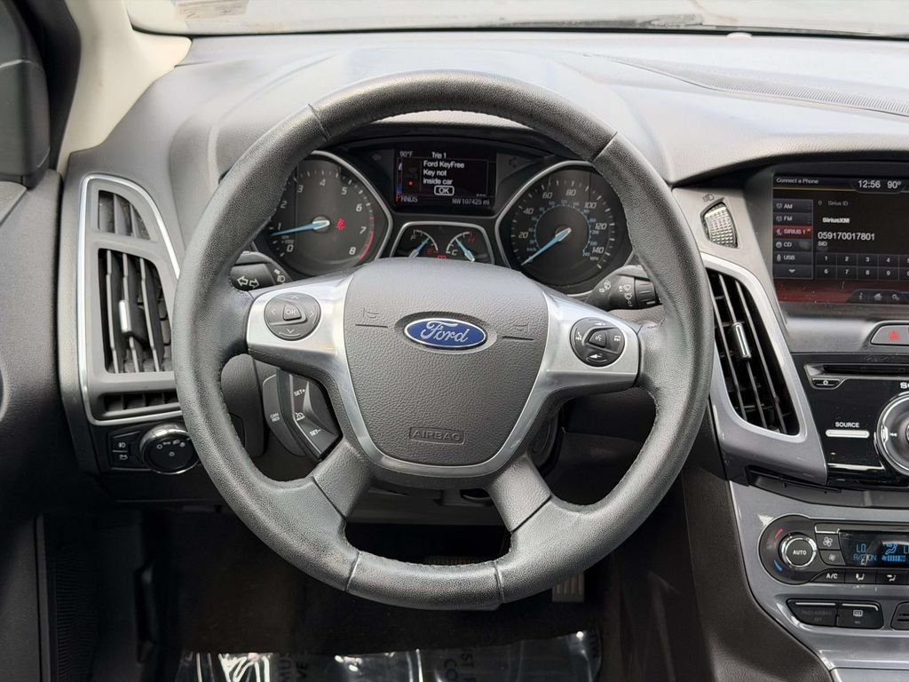 Used 2014 Ford Focus Titanium FWD image 20
