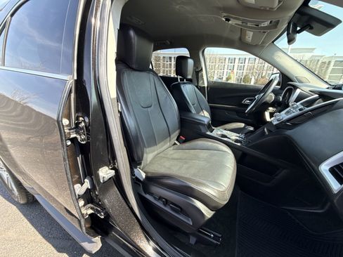 Used 2016 Chevrolet Equinox LTZ w/ Enhanced Convenience Package image 25