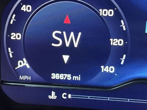 Used 2023 Chevrolet Silverado 1500 High Country w/ Z71 Off-Road Package image 21