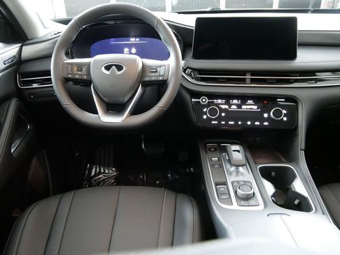 New 2026 INFINITI QX60 Luxe image 17