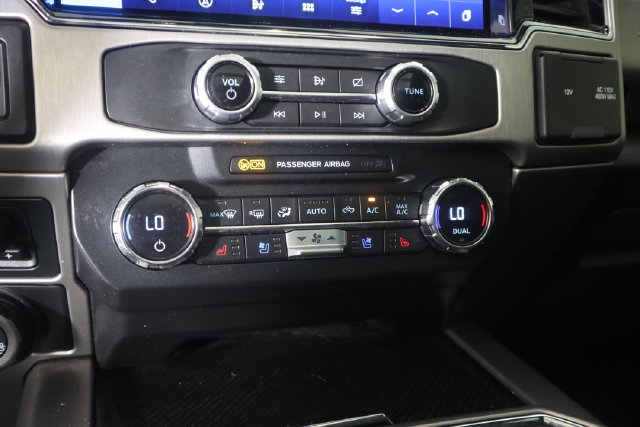 Used 2022 Ford F350 Platinum w/ Tremor Off-Road Package AWD/4WD image 50