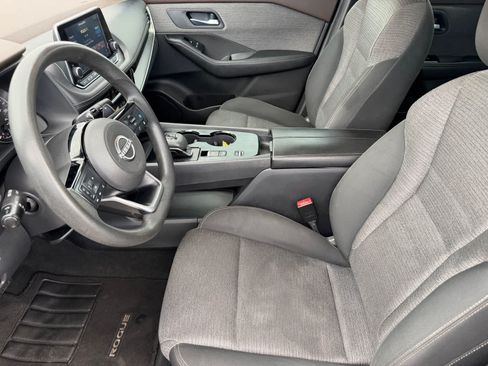 Certified 2022 Nissan Rogue SV FWD image 13
