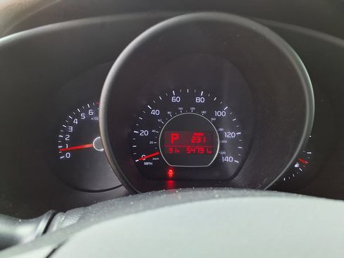 Used 2019 Kia Soul FWD image 24