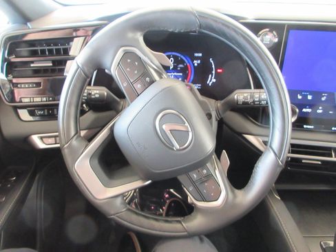 Used 2024 Lexus RX 350 AWD w/ Convenience Package image 38