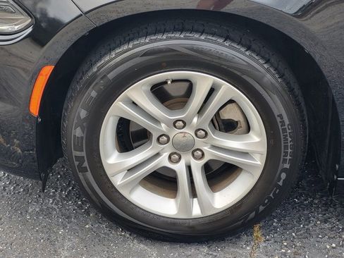 Used 2023 Dodge Charger SXT image 8