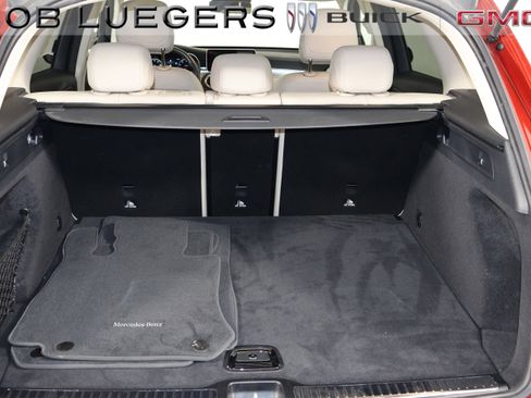 Used 2022 Mercedes-Benz GLC 300 4MATIC image 22