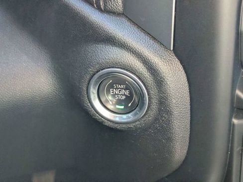 Used 2020 Chevrolet Silverado 1500 RST AWD/4WD image 28