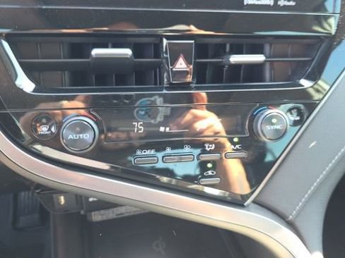 Used 2021 Toyota Camry XSE image 22