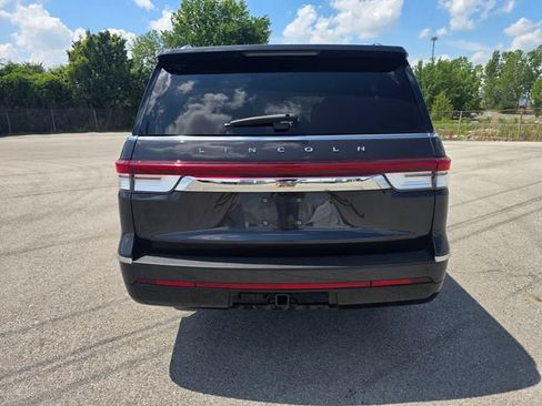 Used 2023 Lincoln Navigator L Reserve AWD/4WD image 4