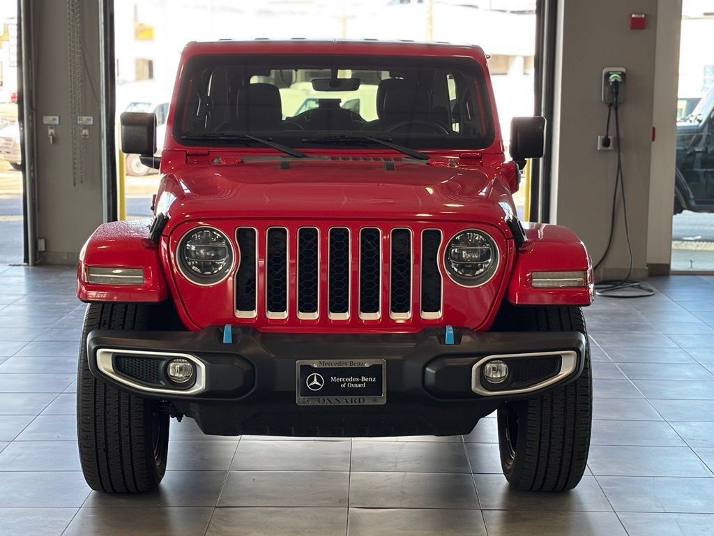 Used 2022 Jeep Wrangler Unlimited Sahara AWD/4WD image 11