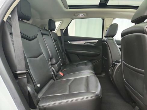 Used 2019 Cadillac XT5 Premium Luxury image 37