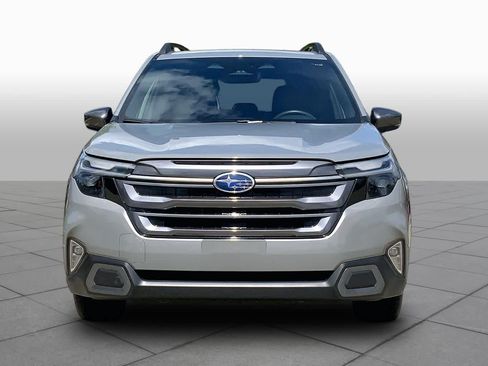 Used 2025 Subaru Forester Limited AWD/4WD image 4
