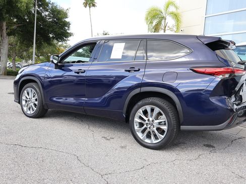 Used 2020 Toyota Highlander Limited FWD image 7