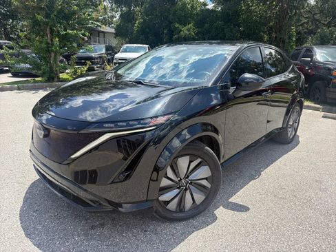 Used 2023 Nissan Ariya AWD image 2